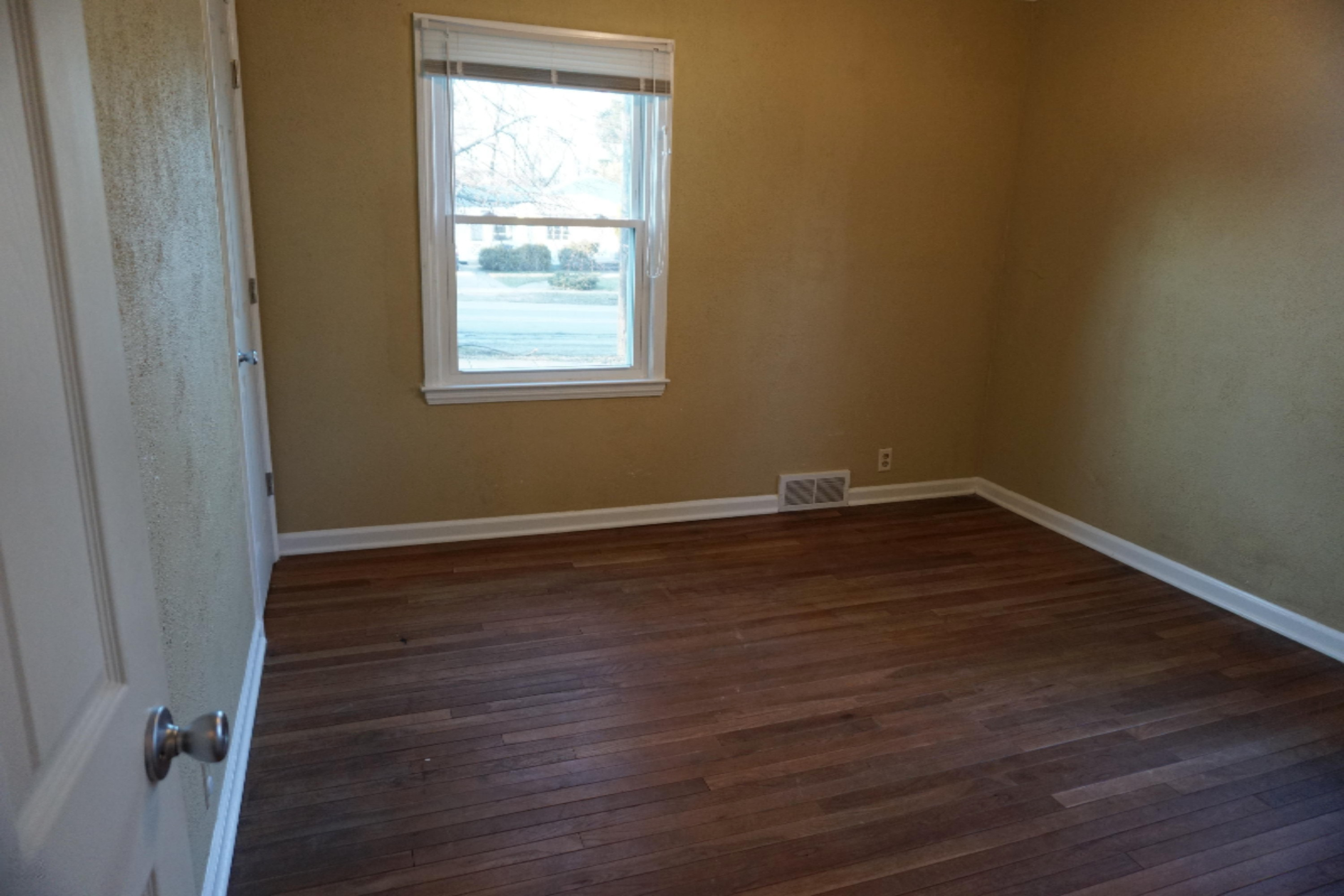 1604 Miller Road Kalamazoo, MI 49001 - Photo 15 of 23 DSC00613
