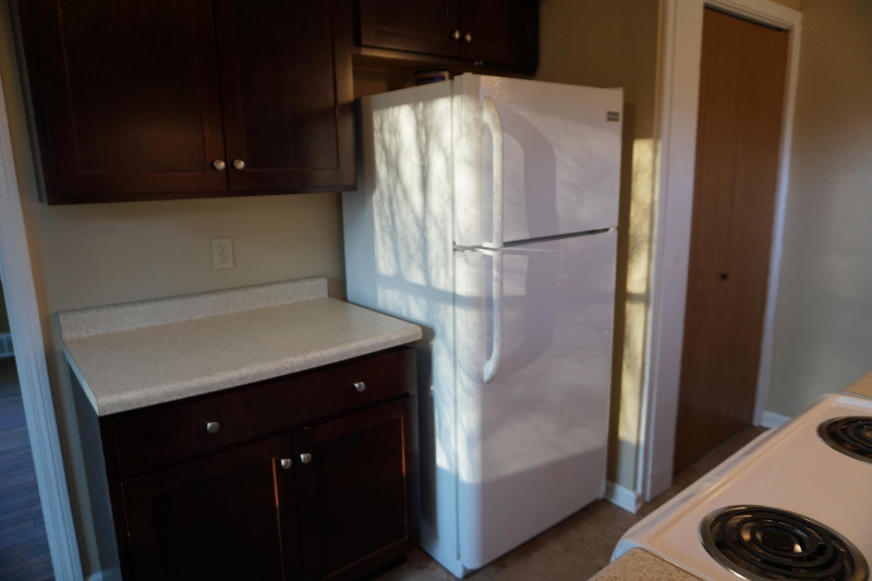 1604 Miller Road Kalamazoo, MI 49001 - Photo 4 of 23 DSC00587