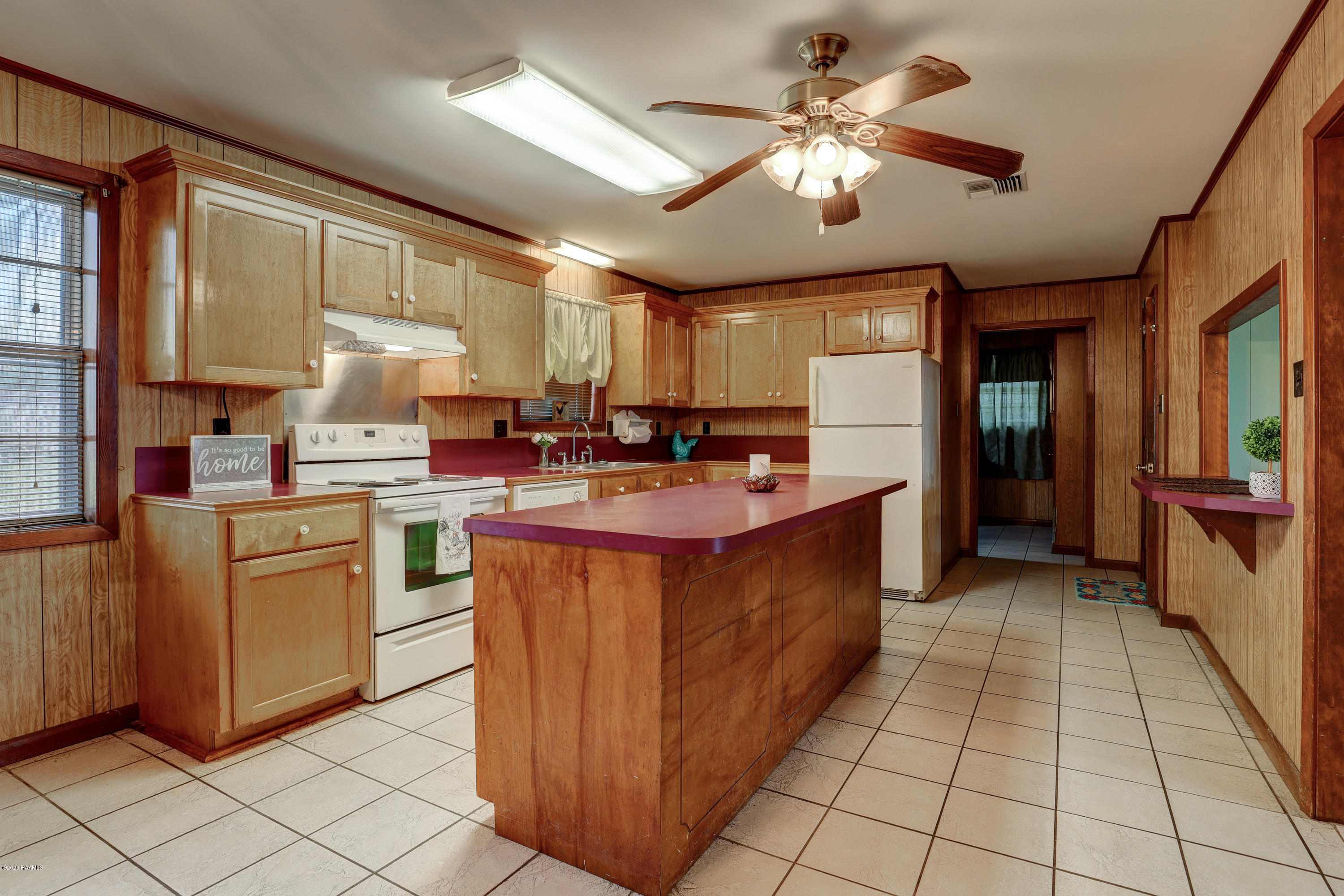 1044 David Road St. Martinville, LA 70582 - Photo 2 of 23 Gallery Image 2