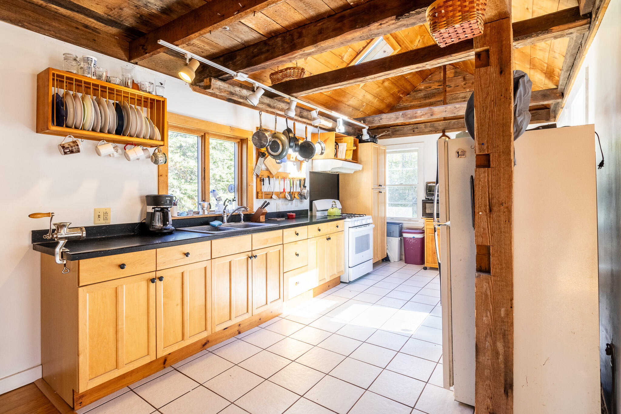 879 County Road Lubec, ME 04652 - Photo 27 of 57 33
