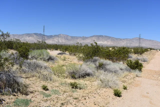 $7,500 | 20 Sierra Hwy/main St & Avenue, Mojave, CA 93501