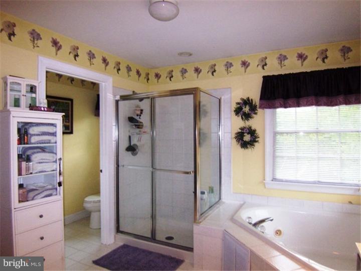 20 Brookwood Road Mount Laurel, NJ 08054 - Photo 14 of 22 Master Bathroom