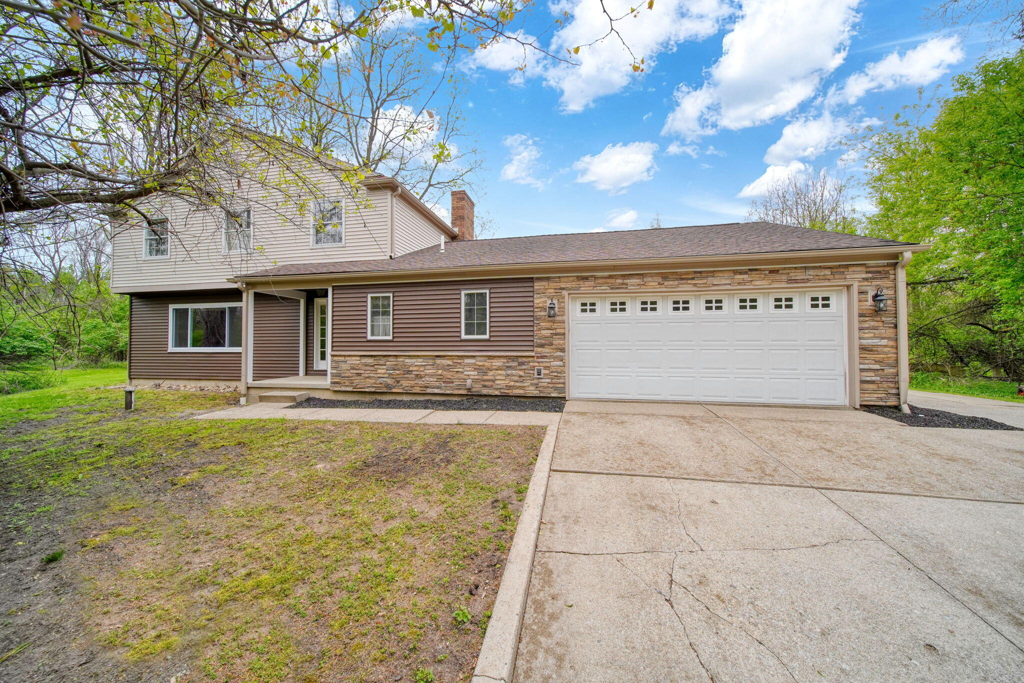 2755 Robinson Road Jackson, MI 49203 - Photo 2 of 62 2