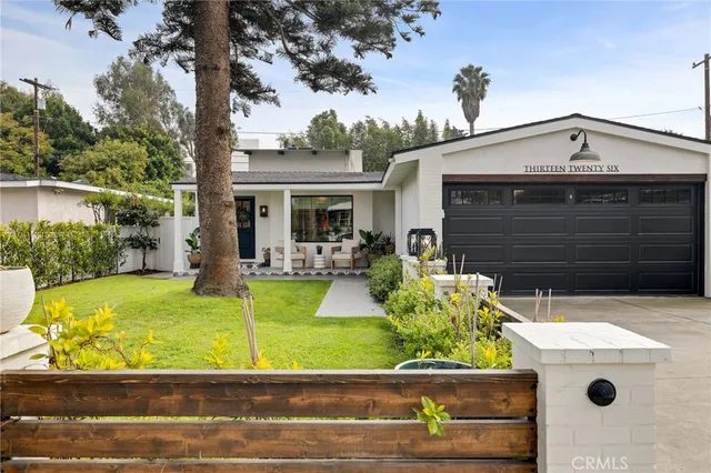 $4,200,000 | 1326 Voorhees Avenue, Manhattan Beach, CA 90266