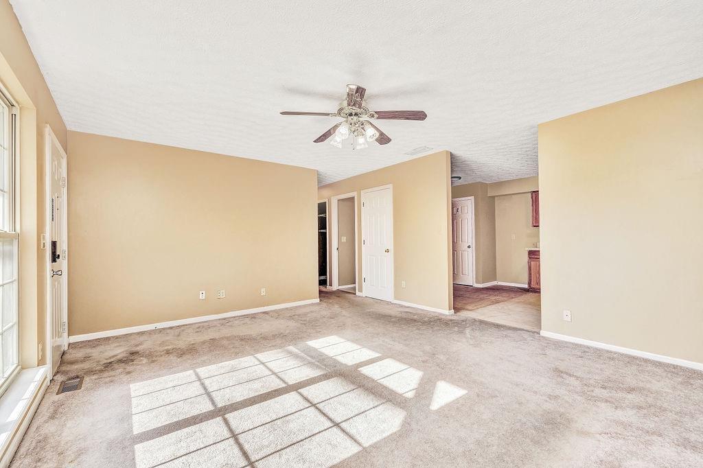 4777 Klatte Road Cincinnati, OH 45244 - Photo 6 of 34 Gallery Image 6