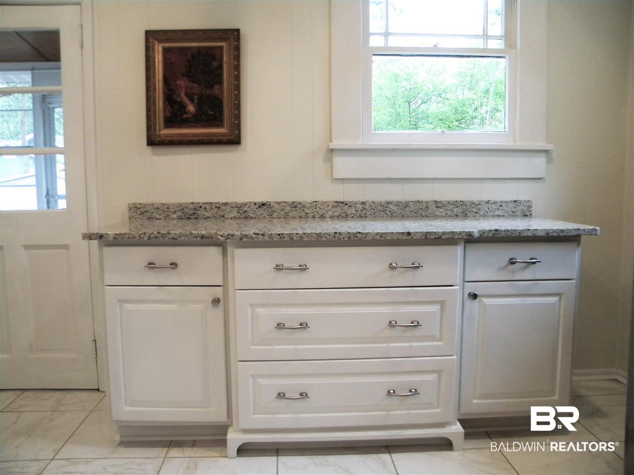 162 Williams Street Mobile, AL 36606 - Photo 10 of 20