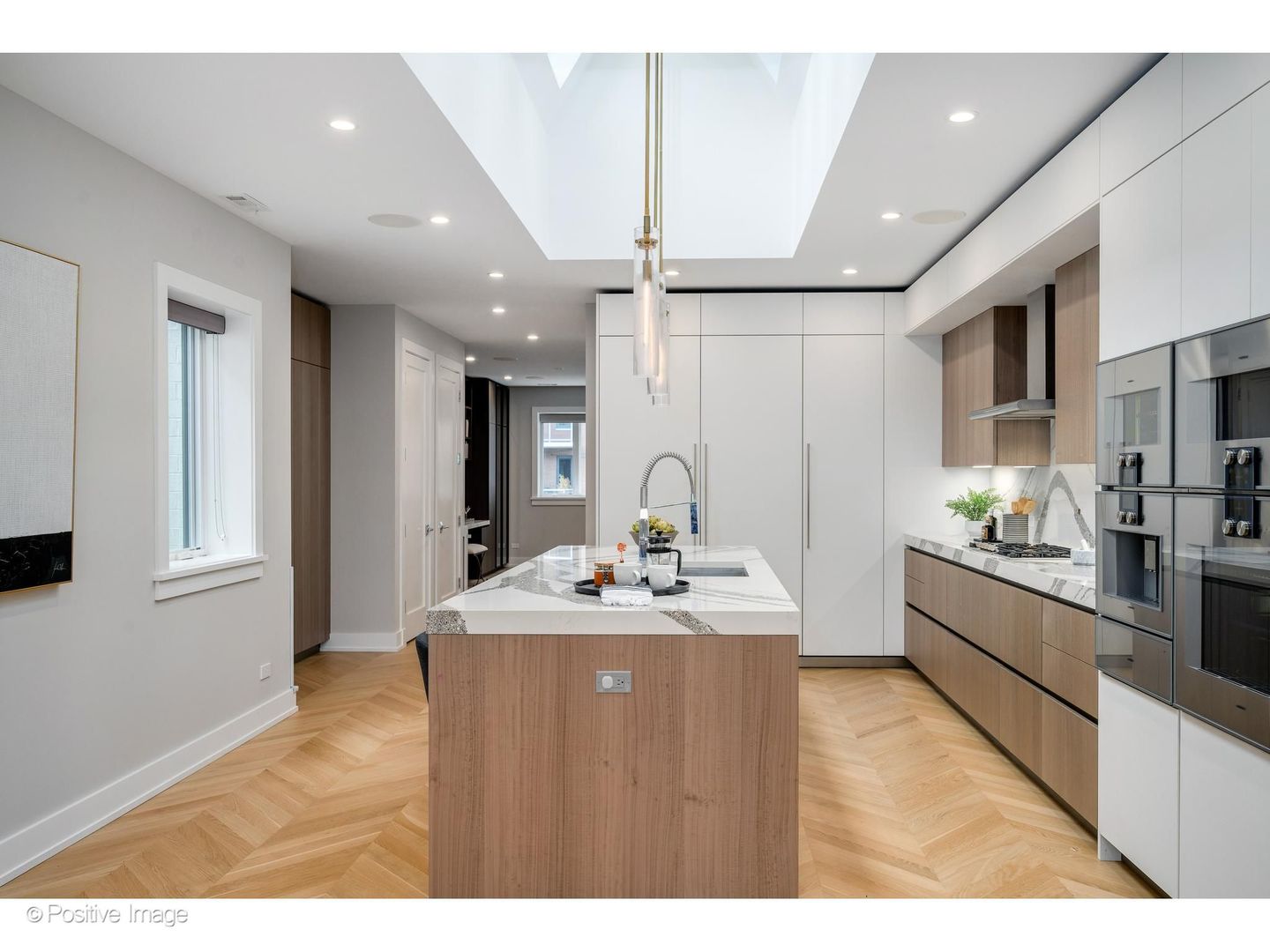 220 South Green Street, Unit 4S Chicago, IL 60607 - Photo 18 of 42 Gallery Image 18
