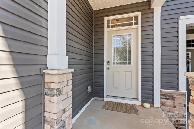 a view of entryway door of the house