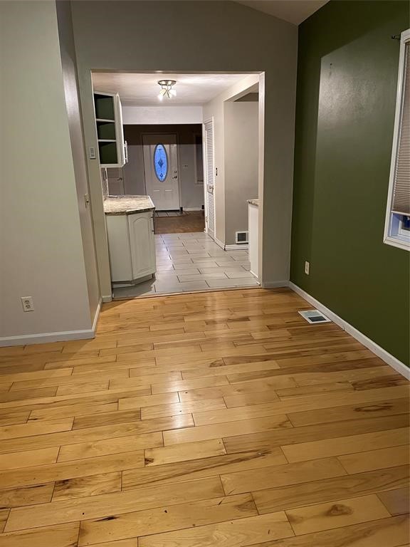 149 Iris Drive Binghamton, NY 13905 - Photo 14 of 36