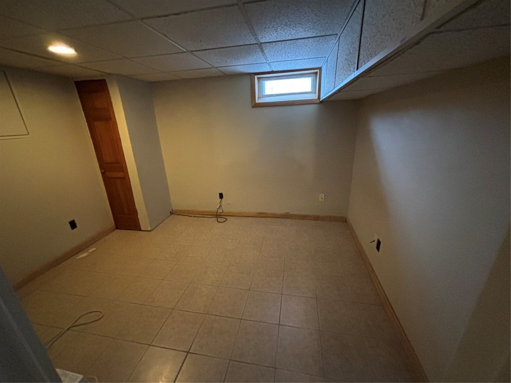 149 Iris Drive Binghamton, NY 13905 - Photo 30 of 36