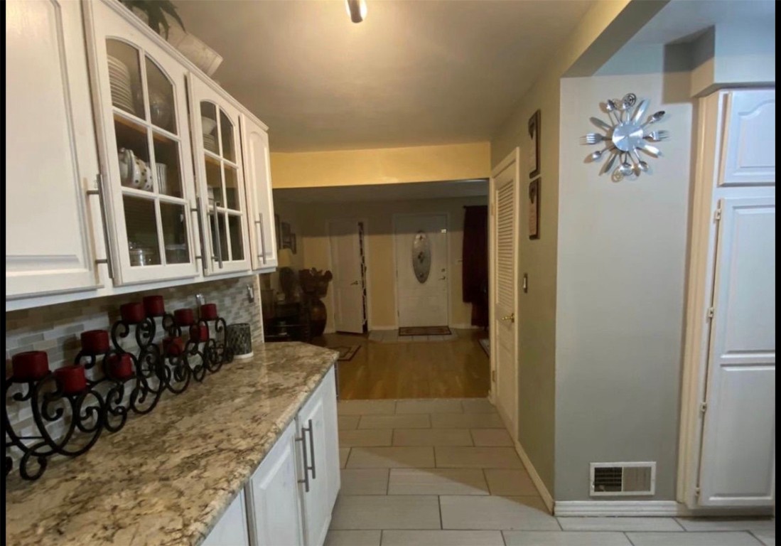 149 Iris Drive Binghamton, NY 13905 - Photo 8 of 36