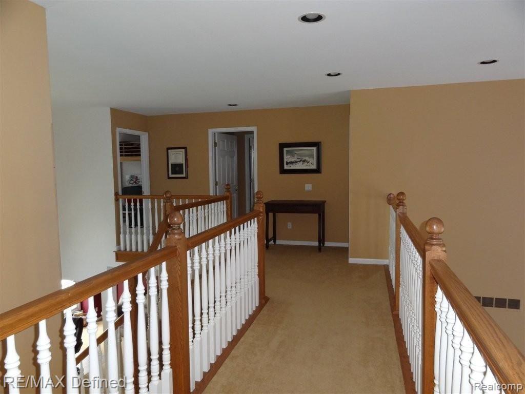 3976 Red Root Road Lake Orion, MI 48360 - Photo 18 of 24 DSC03862.JPG