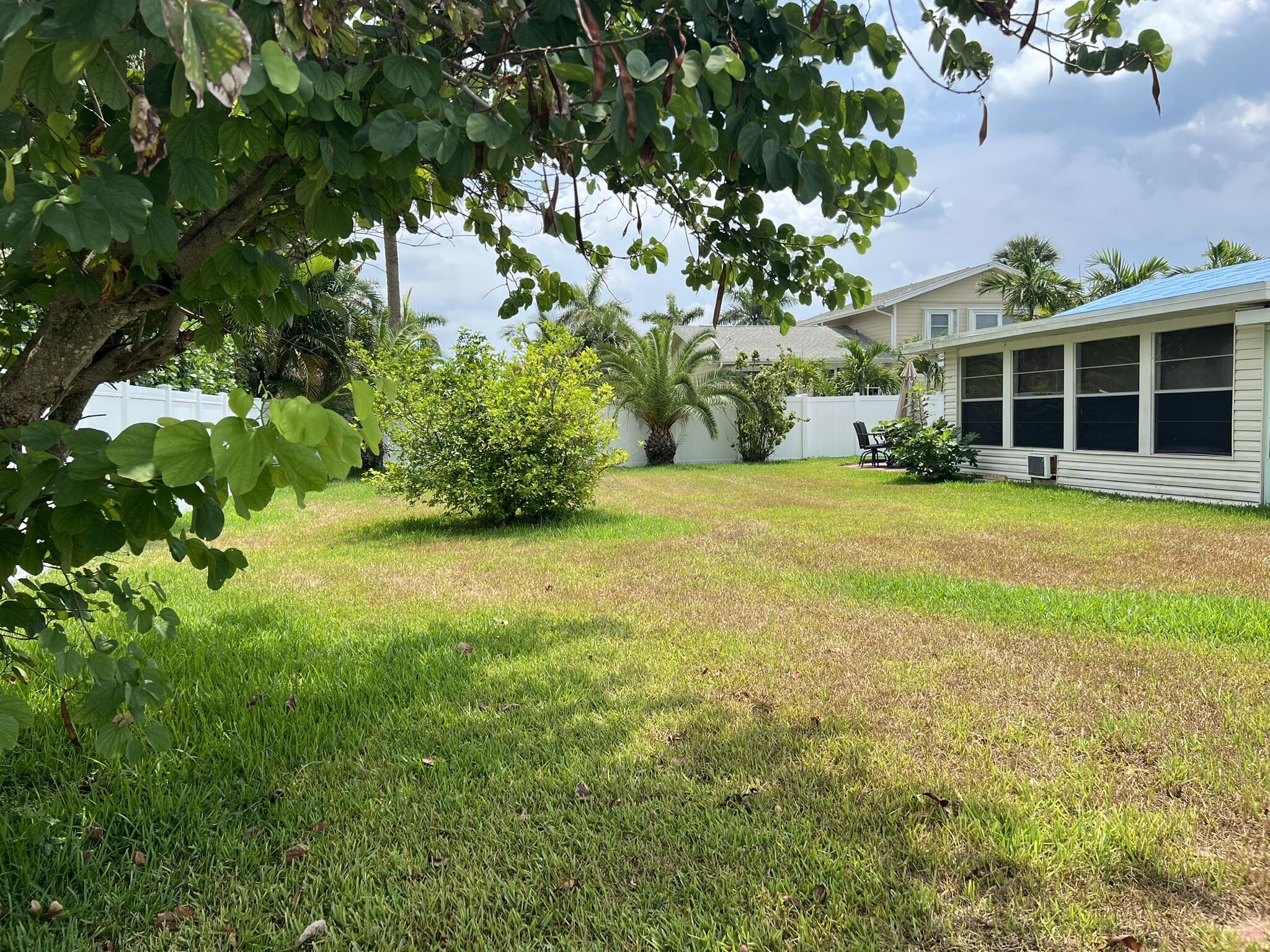 1916 Coconut Drive Fort Pierce, FL 34949 - Photo 30 of 35 IMG_2217