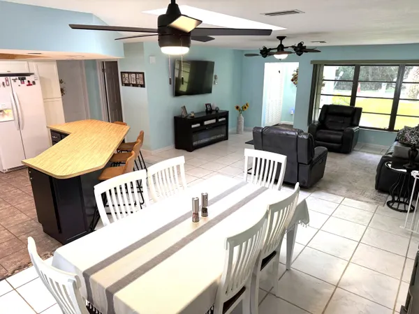 $2,950 | 1916 Coconut Drive, Fort Pierce, FL 34949