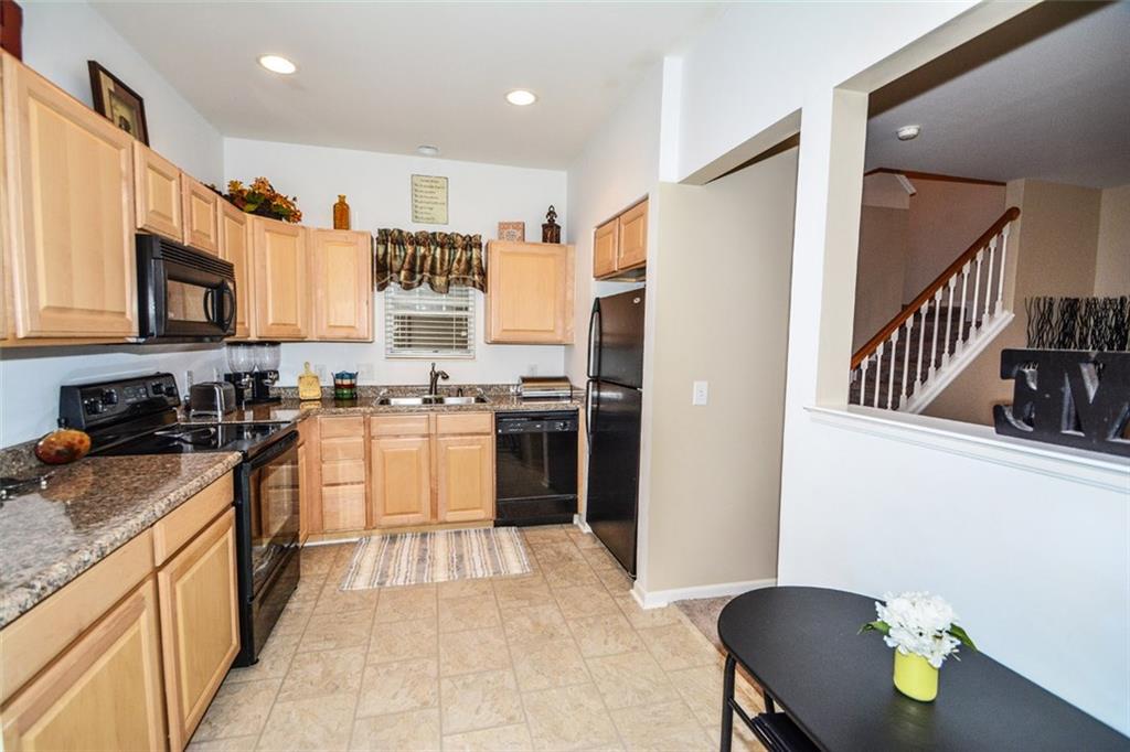 9274 Muir Lane Fishers, IN 46037 - Photo 11 of 39 Gallery Image 11