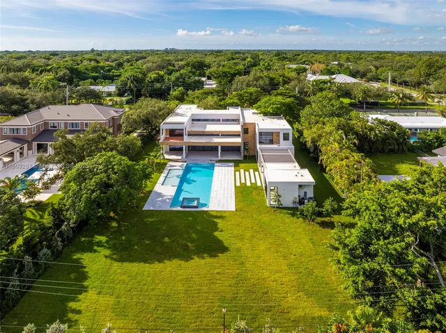 $9,995,000 | 6675 Southwest 96th Street, Pinecrest, FL 33156