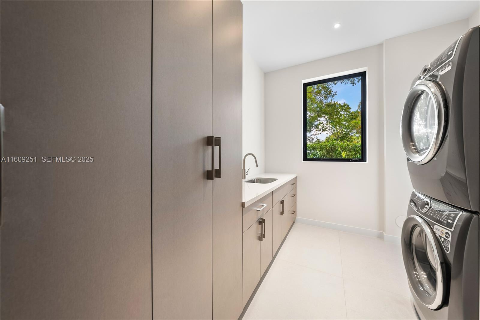 6675 Southwest 96th Street Pinecrest, FL 33156 - Photo 59 of 68