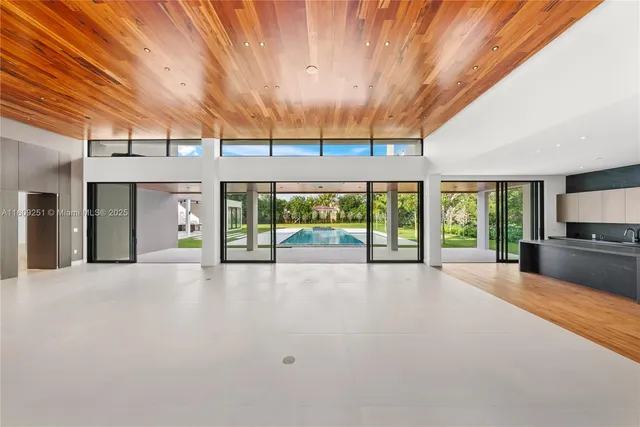 $9,995,000 | 6675 Southwest 96th Street, Pinecrest, FL 33156