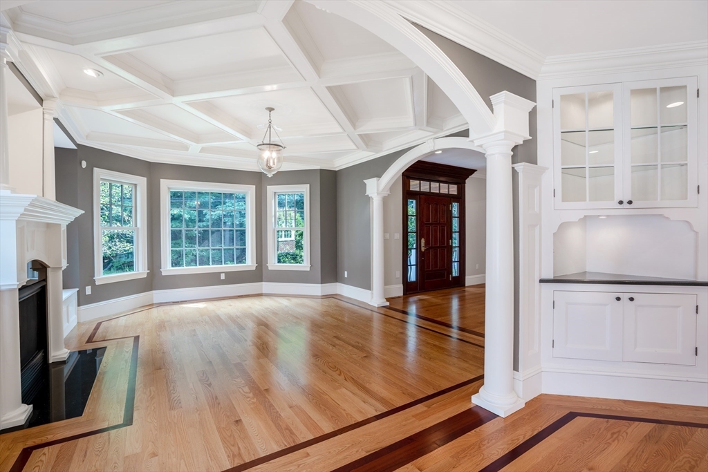 52 North Border Road Winchester, MA 01890 - Photo 17 of 39