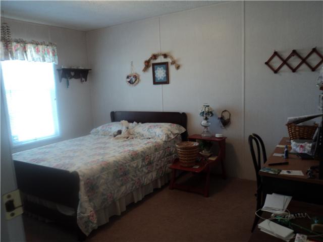 523 Fire Tower Road Dickson, TN 37055 - Photo 14 of 16 3rd Bedroom with walkin Closet