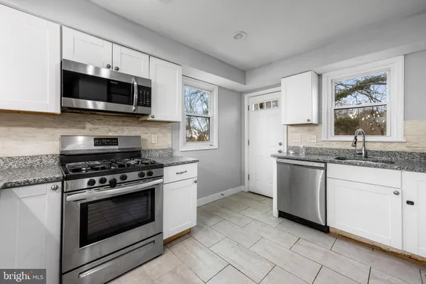 $385,000 | 308 Zelma Avenue, Capitol Heights, MD 20743