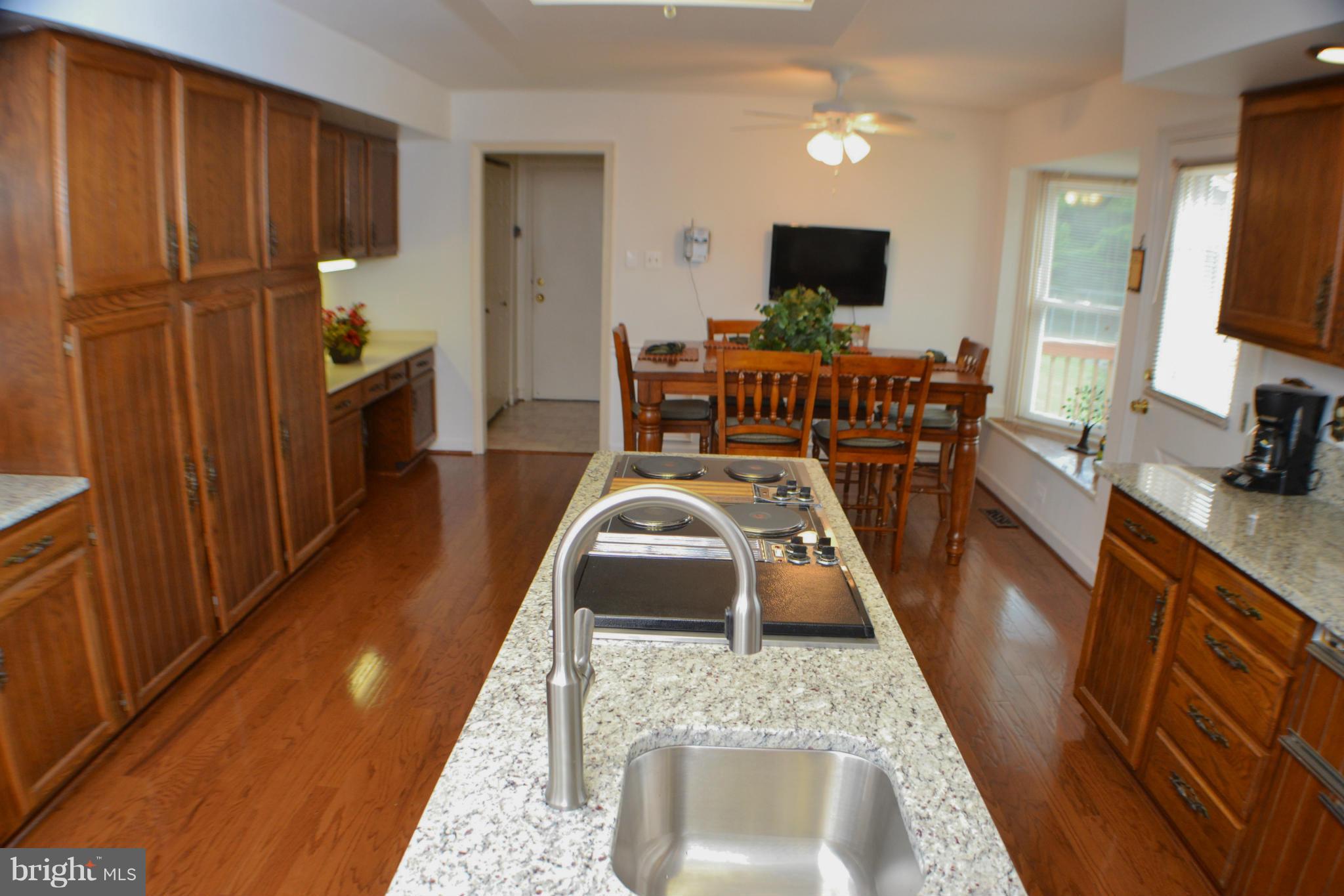 7424 Damascus Road Gaithersburg, MD 20882 - Photo 12 of 30 Kitchen