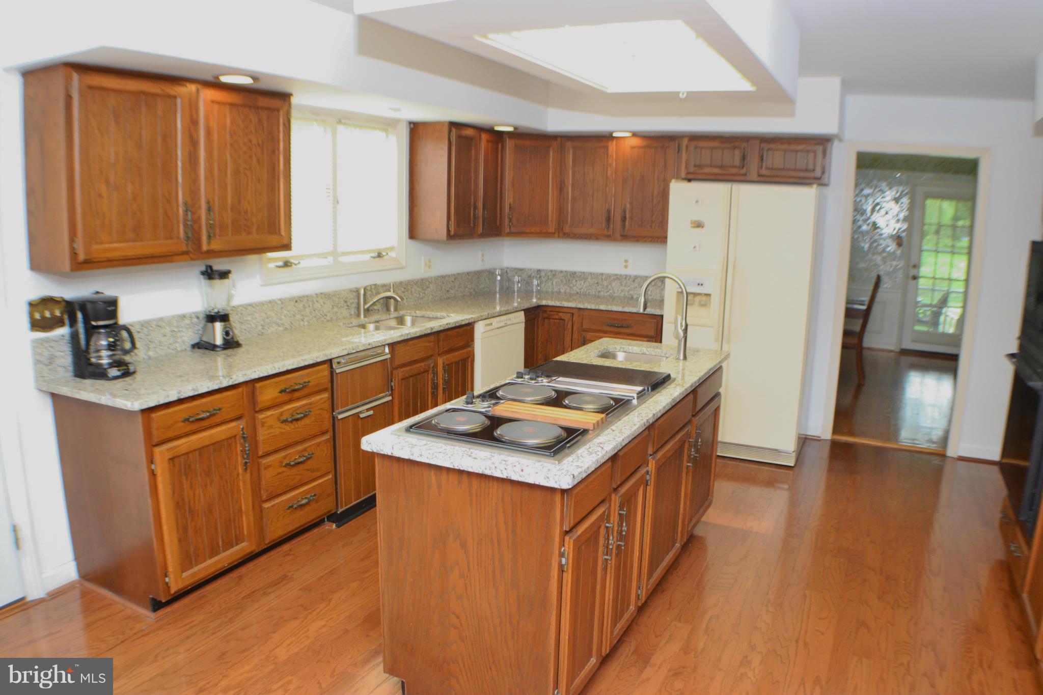 7424 Damascus Road Gaithersburg, MD 20882 - Photo 13 of 30 Kitchen