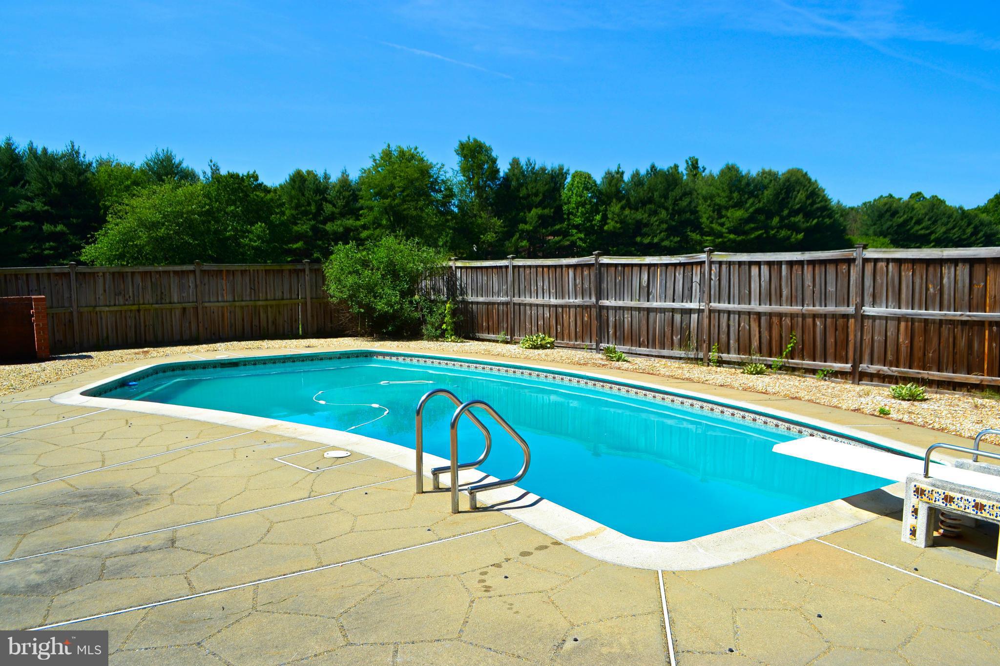 7424 Damascus Road Gaithersburg, MD 20882 - Photo 3 of 30 Exterior (General)