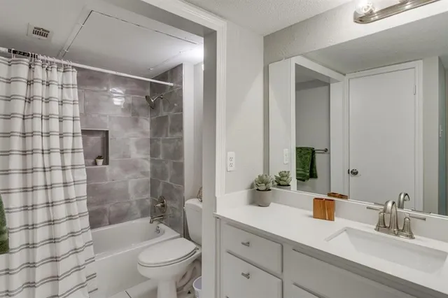 $185,000 | 15151 Berry Trail, Unit 401, Dallas, TX 75248