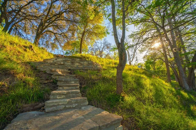 a view of an outdoor space with seating area