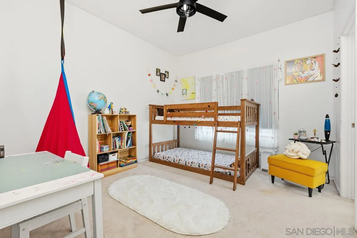 13847 Carmel Ridge Road San Diego, CA 92128 - Photo 21 of 40 a room with furniture and air hockey table