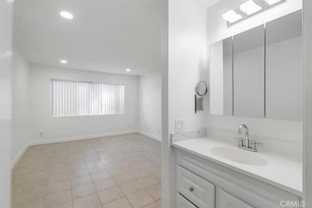 $520,000 | 1044 Cabrillo Park Drive, Unit B, Santa Ana, CA 92701