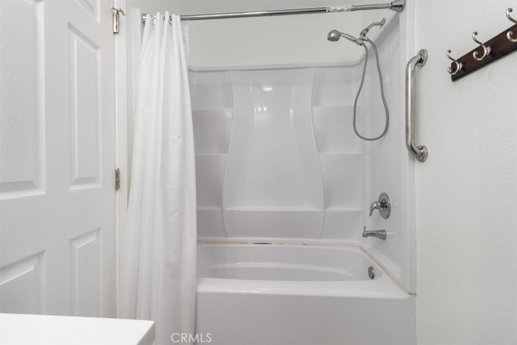 1044 Cabrillo Park Drive, Unit B Santa Ana, CA 92701 - Photo 20 of 32