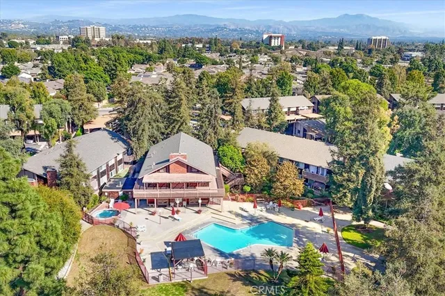 $545,000 | 1044 Cabrillo Park Drive, Unit B, Santa Ana, CA 92701