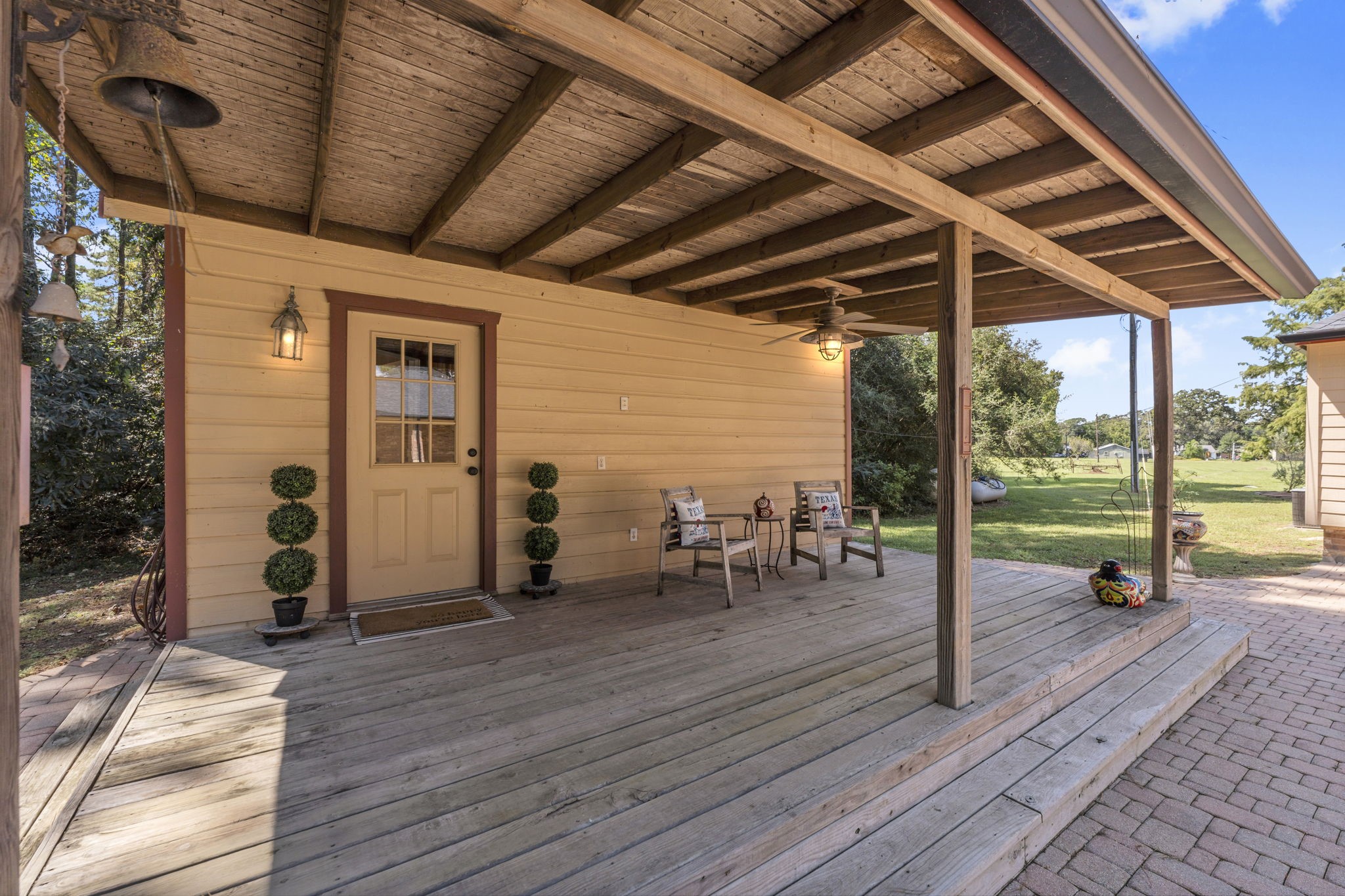 1534 Virgie Community Road Magnolia, TX 77354 - Photo 37 of 50 The wonderful pool house that has awesome potential for so many uses including a guest suite, hobby room, office, small business space or storage. A look inside will show you the charm of this building!