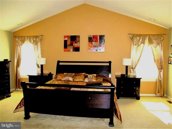 7 Parliament Road Sicklerville, NJ 08081 - Photo 11 of 18 Master Bedroom