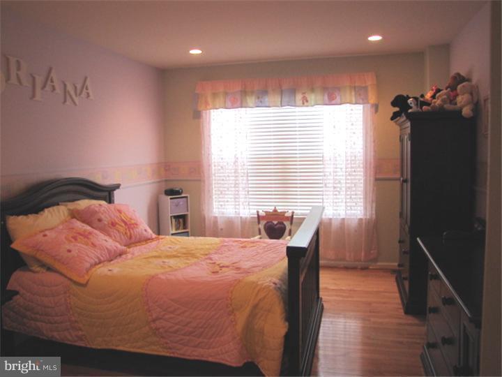 7 Parliament Road Sicklerville, NJ 08081 - Photo 14 of 18 Bedroom 2