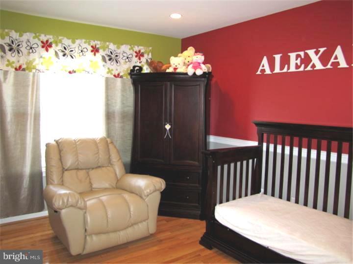 7 Parliament Road Sicklerville, NJ 08081 - Photo 15 of 18 Bedroom 3