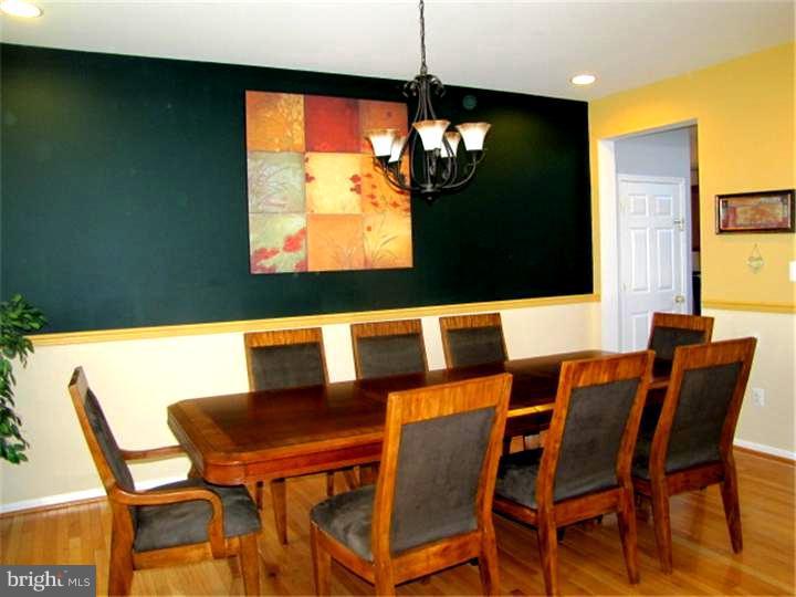 7 Parliament Road Sicklerville, NJ 08081 - Photo 7 of 18 Dining Room