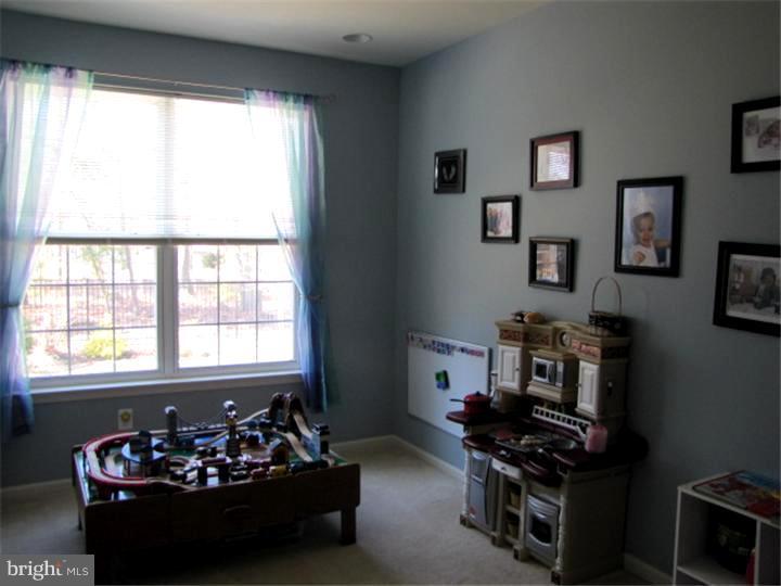 7 Parliament Road Sicklerville, NJ 08081 - Photo 9 of 18 Bonus Room