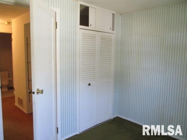 5000 West Woodfern Road Peoria, IL 61607 - Photo 11 of 21 Gallery Image 11