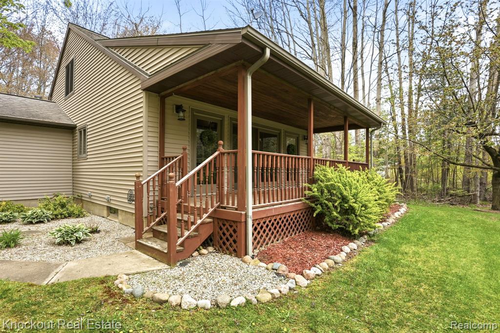 1608 South Pinnebog Road Bad Axe, MI 48413 - Photo 5 of 54