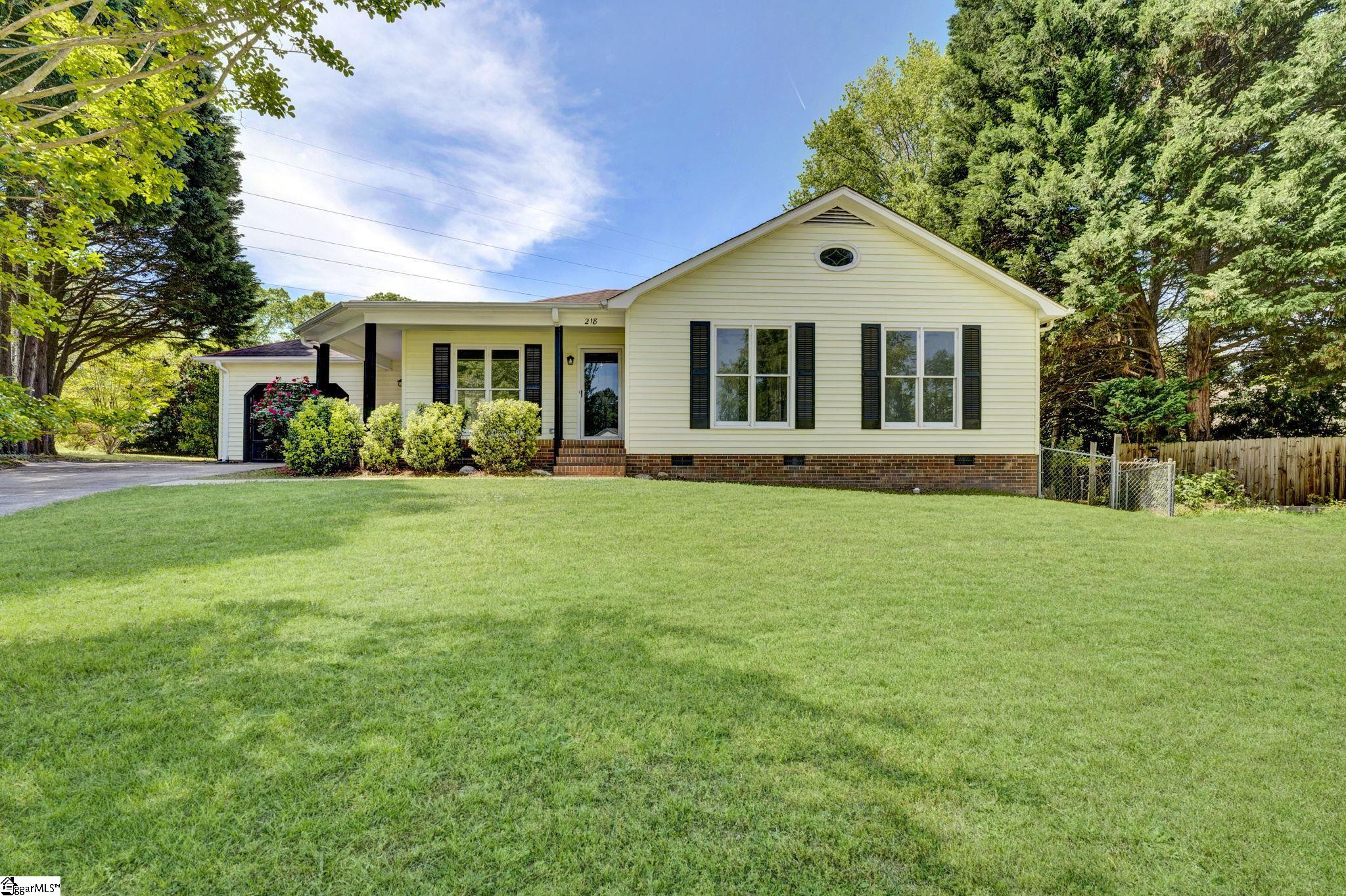 218 Spring View Lane Taylors, SC 29687 - Photo 1 of 36 Gallery Image 1