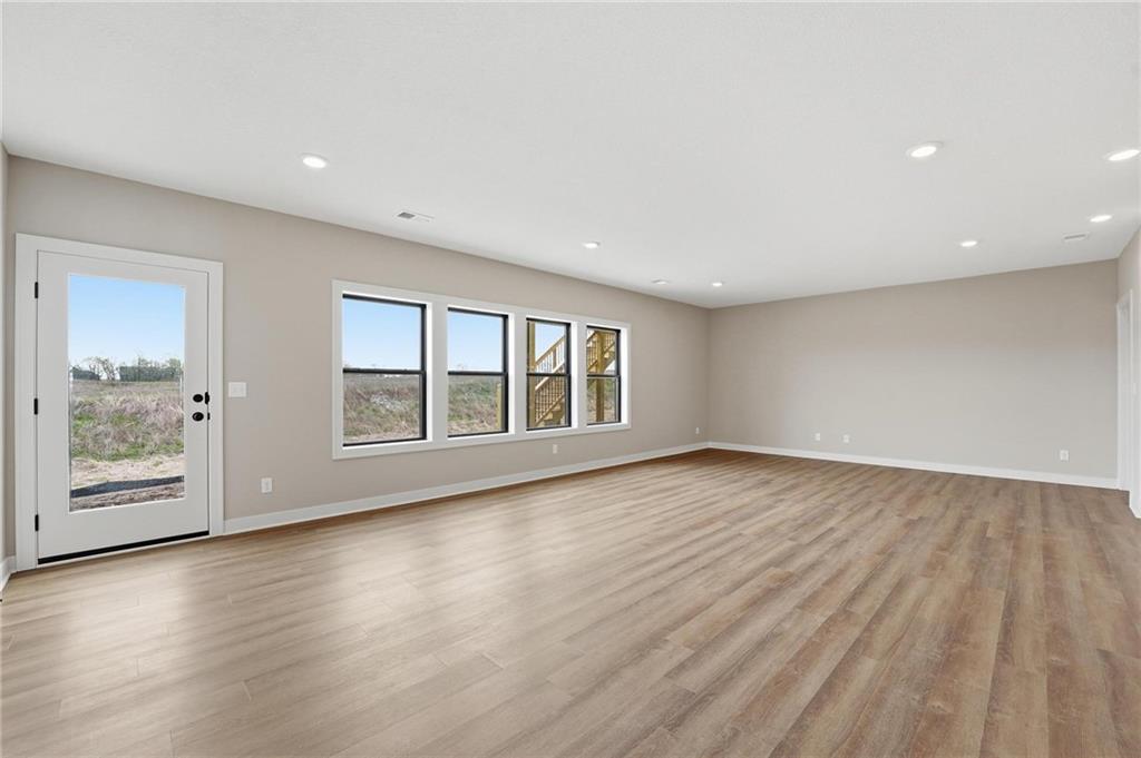 10503 North Liberty Street Kansas City, MO 64155 - Photo 37 of 51