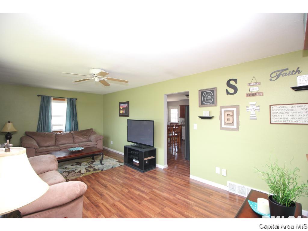 13 Adloff Lane Springfield, IL 62703 - Photo 2 of 24