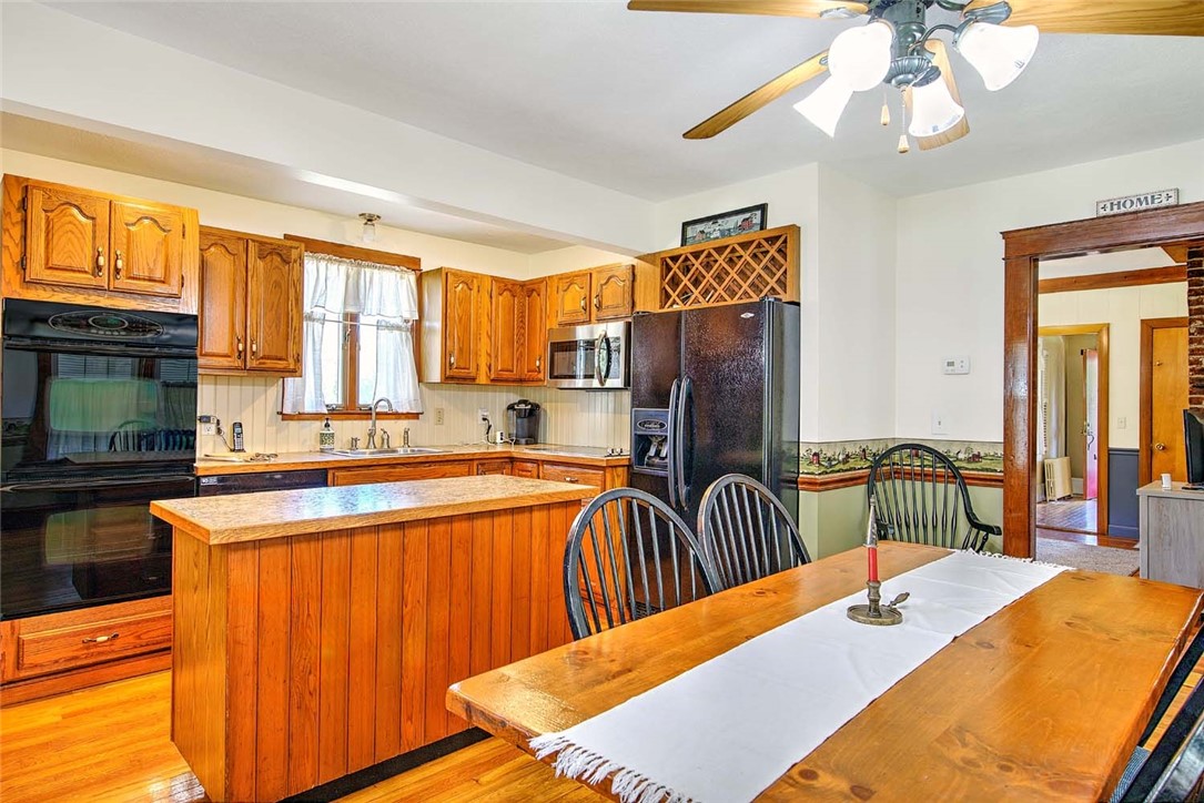 3383 West Shore Road Warwick, RI 02886 - Photo 11 of 46