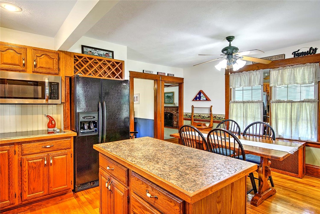 3383 West Shore Road Warwick, RI 02886 - Photo 12 of 46