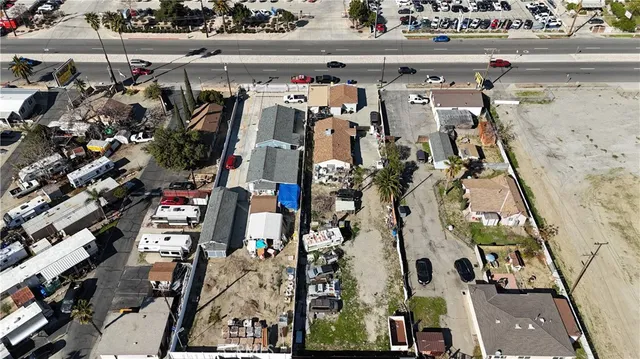 $749,900 | 18245 Valley Boulevard, Bloomington, CA 92316