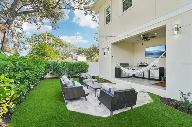 $1,225,000 | 3203 West Fielder Street, Tampa, FL 33611