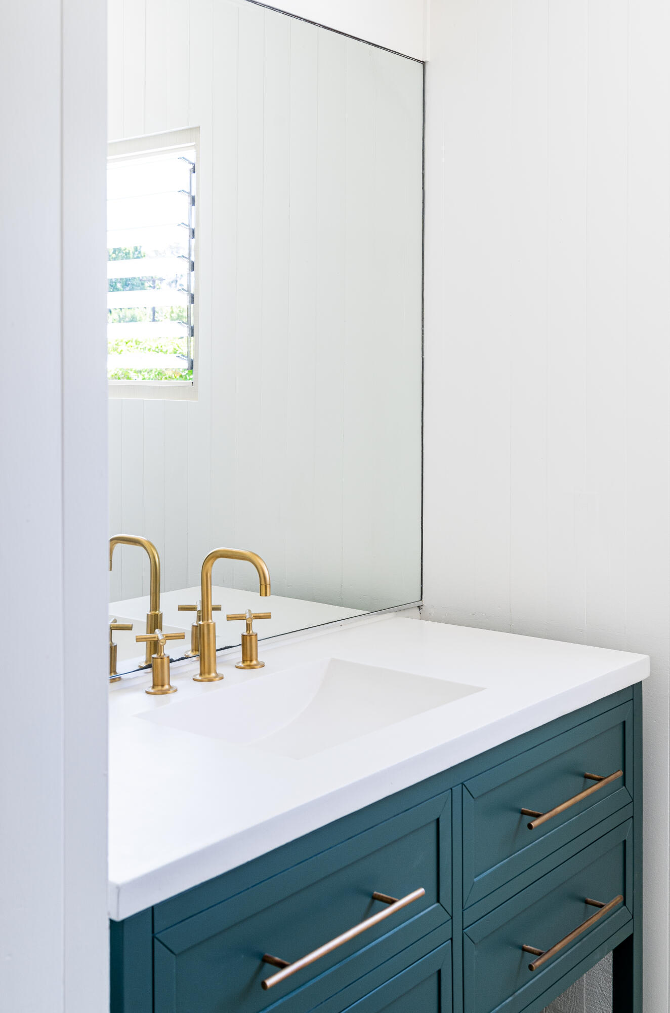 180 Hermosillo Road Montecito, CA 93108 - Photo 21 of 31 a bathroom with a sink and a mirror